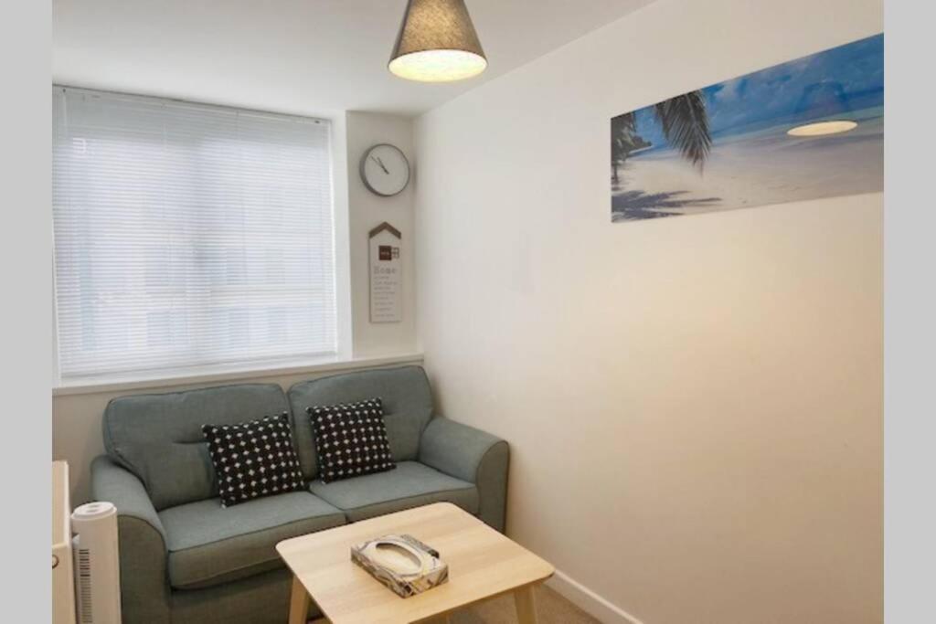 Cosy Apartment Near Train Station Portsmouth Esterno foto