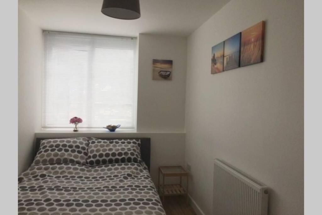 Cosy Apartment Near Train Station Portsmouth Esterno foto